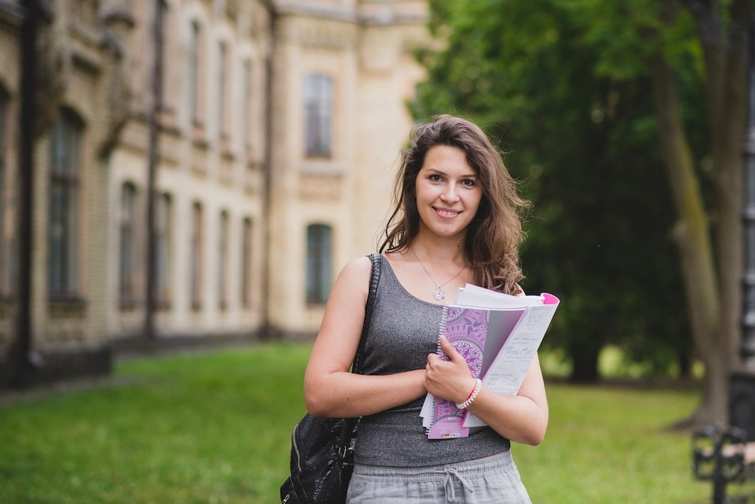 Speaking is Easy Just join course in British English Language Institute